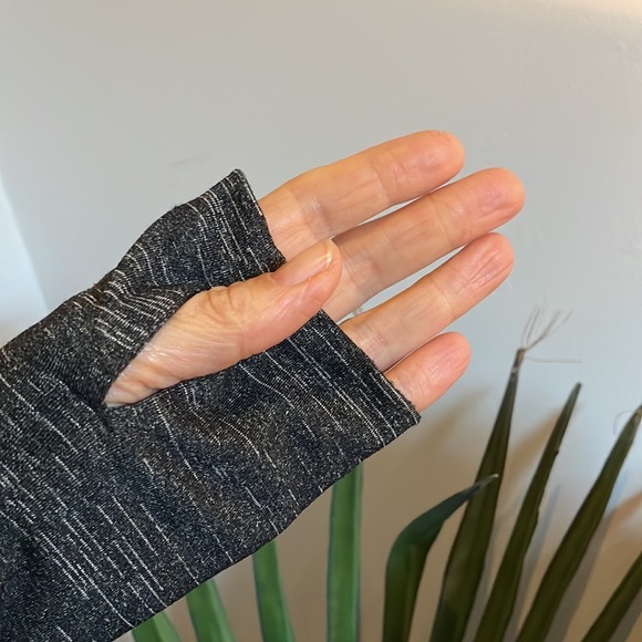 Lorna Jane Sports Jacket Size 10 - Picture 5 of 7